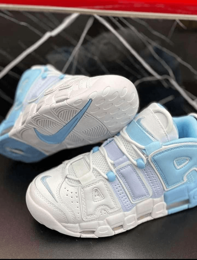 Tennis de tres bonne qualite mixte