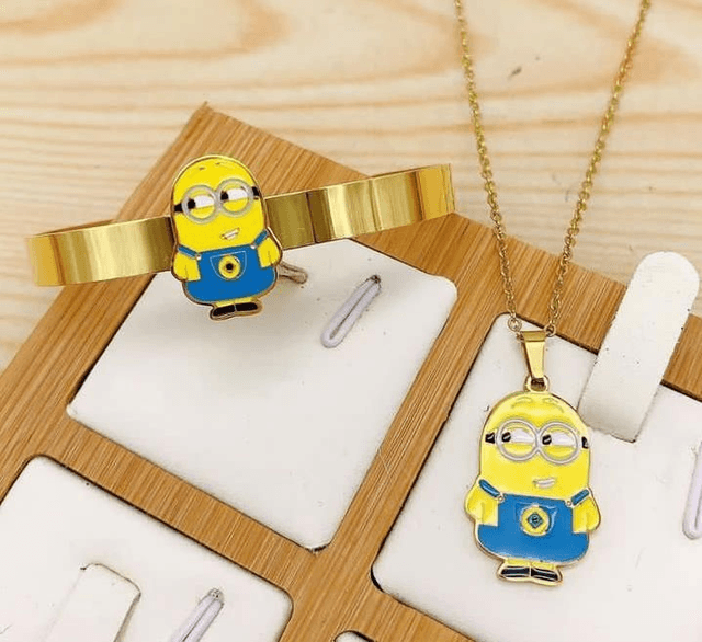 CHAINE  et bracelet personnage bon l éponge .ou les minions EN ACIER 